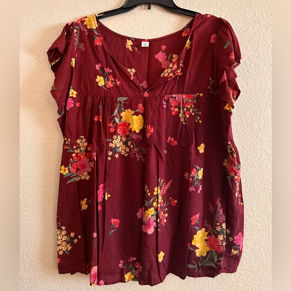 Women's blouse size XXL.